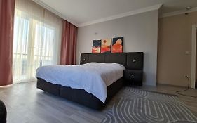 Smart Airport Hostel